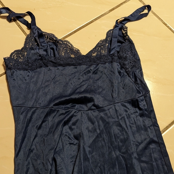 Vintage  1970's French Maid Blue Slip Lace Size 34 - Picture 3 of 7